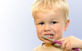 У ребенка чернеют зубы